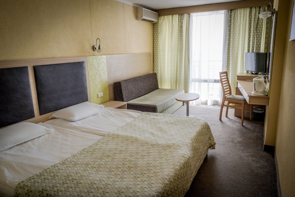 Hotel Gergana - Ultra All Inclusive — Rooms in Albena, Dobrich