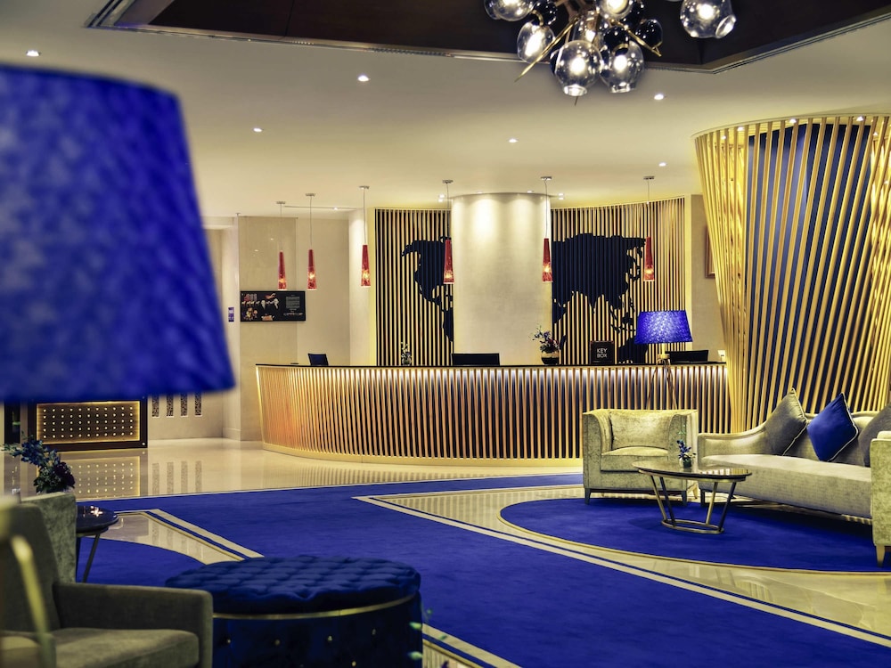 Mercure Gold Hotel Jumeirah Dubai by Accor — Hotel building in Dubai