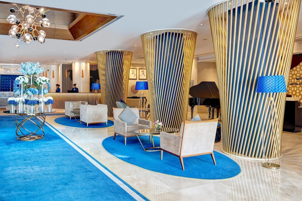 Mercure Gold Hotel Jumeirah Dubai by Accor — Hotel building in Dubai