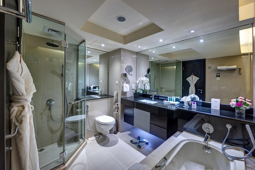 Mercure Gold Hotel Jumeirah Dubai by Accor — Hotel rooms in Dubai