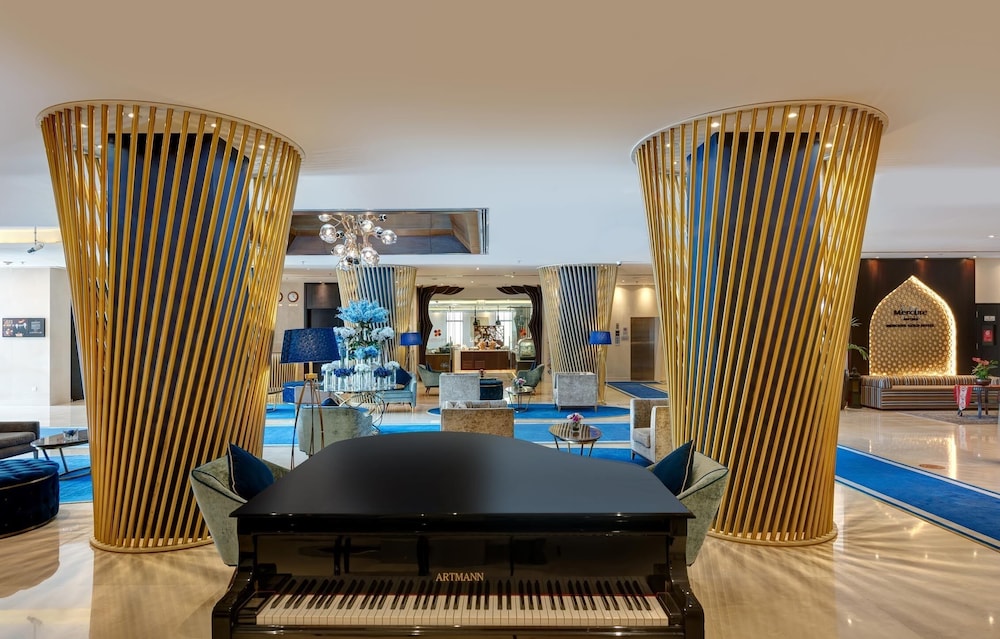 Mercure Gold Hotel Jumeirah Dubai by Accor — Restaurant & bars in Dubai