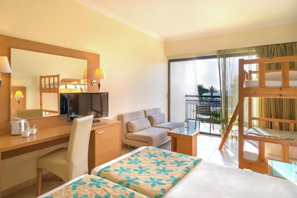 Sol Cosmopolitan Rhodes - All inclusive — Rooms in Rhodes Town, South Aegean