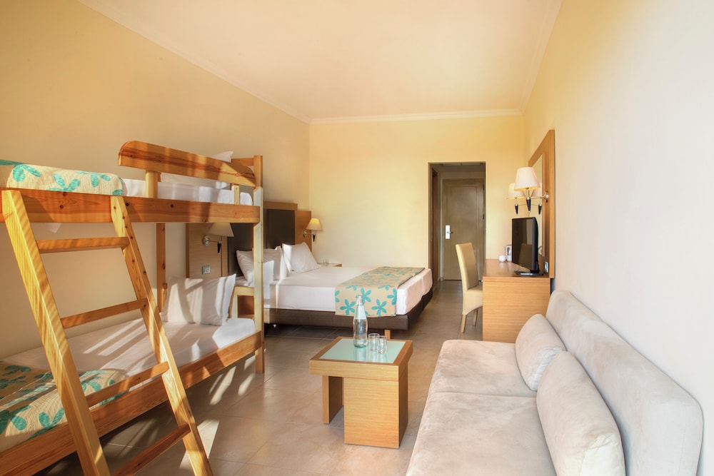 Sol Cosmopolitan Rhodes - All inclusive — Rooms in Rhodes Town, South Aegean