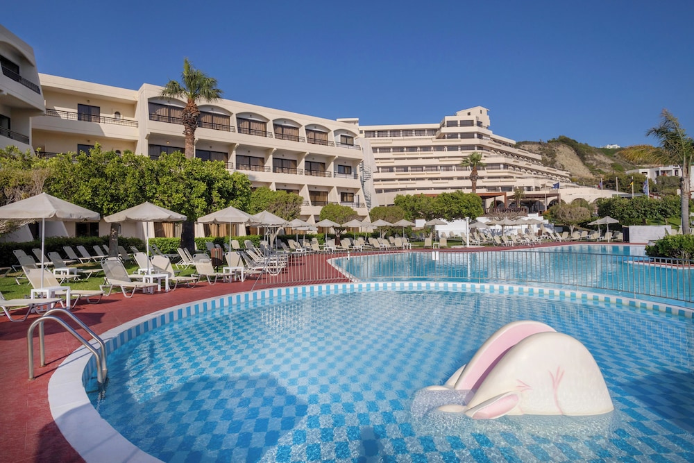 Sol Cosmopolitan Rhodes - All inclusive — Pool in Rhodes Town, South Aegean