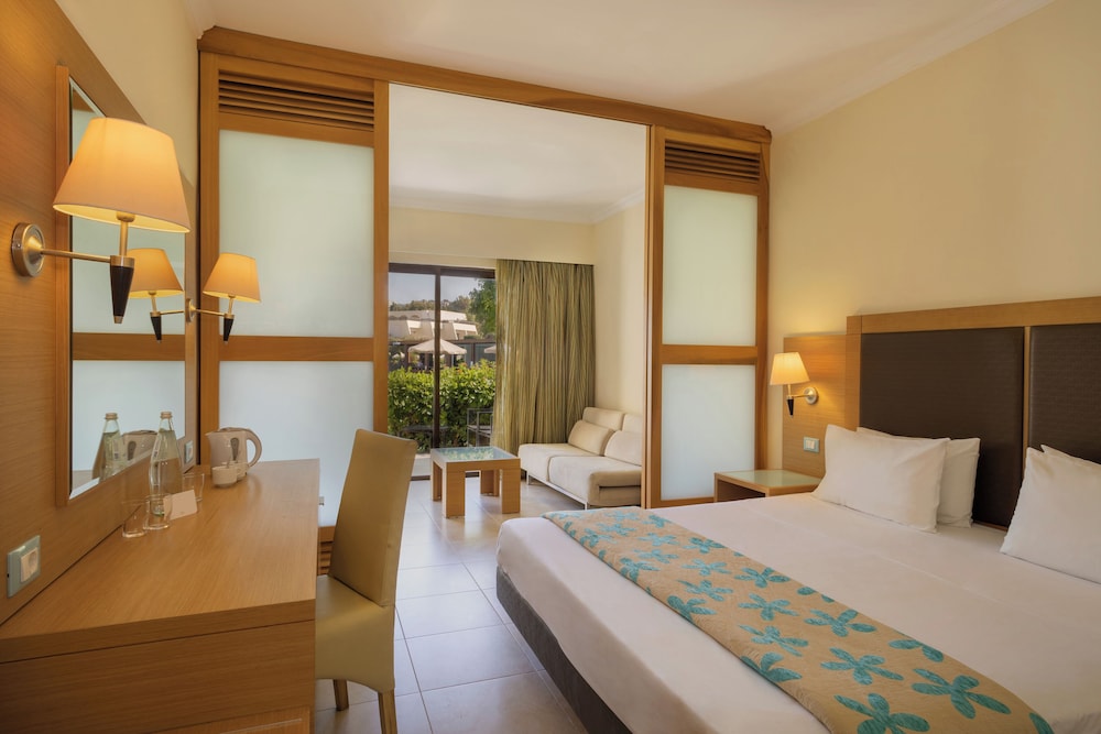 Sol Cosmopolitan Rhodes - All inclusive — Rooms in Rhodes Town, South Aegean