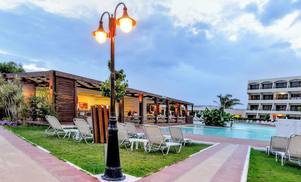 Sol Cosmopolitan Rhodes - All inclusive — Restaurant in Rhodes Town, South Aegean
