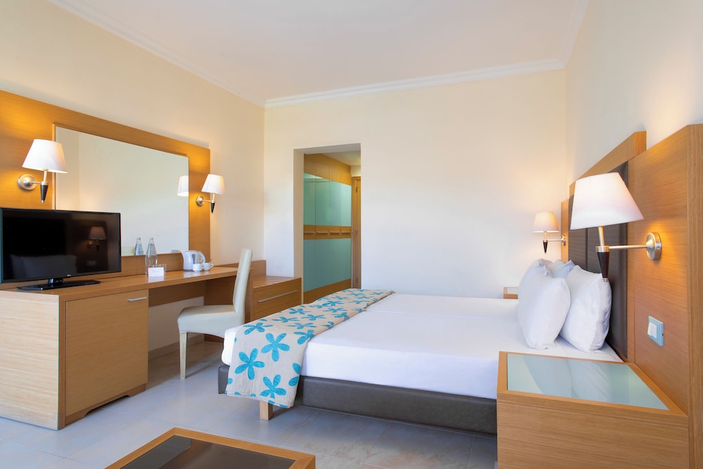 Sol Cosmopolitan Rhodes - All inclusive — Rooms in Rhodes Town, South Aegean