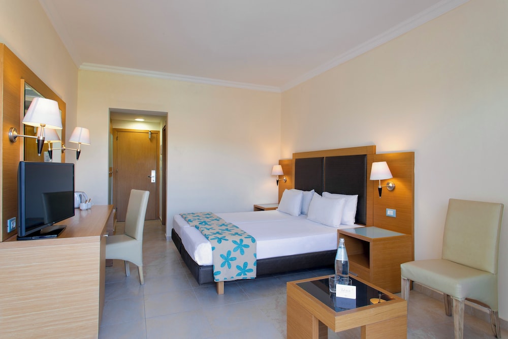 Sol Cosmopolitan Rhodes - All inclusive — Rooms in Rhodes Town, South Aegean