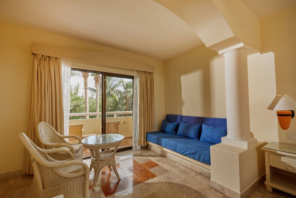 Bahia Principe Explore Akumal - Hyatt Inclusive Collection - All Inclusive - Renovated 2026 — Rooms in Akumal, Quintana Roo