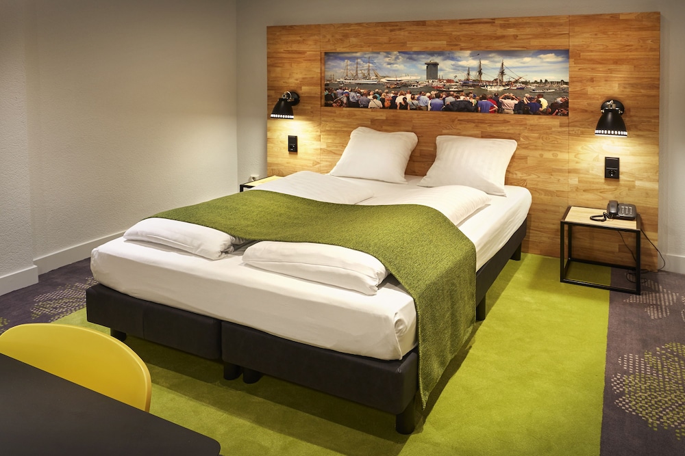 Hotel Nova — Hotel rooms in Amsterdam, North Netherlands