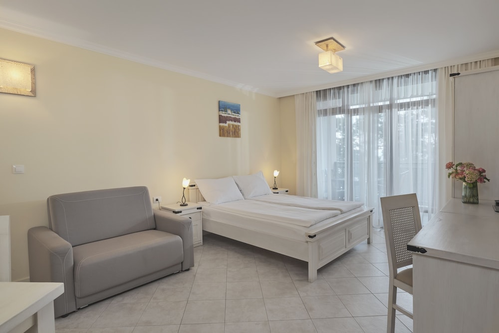 Santa Marina Holiday Village — Hotel rooms in Sozopol, Burgas Region