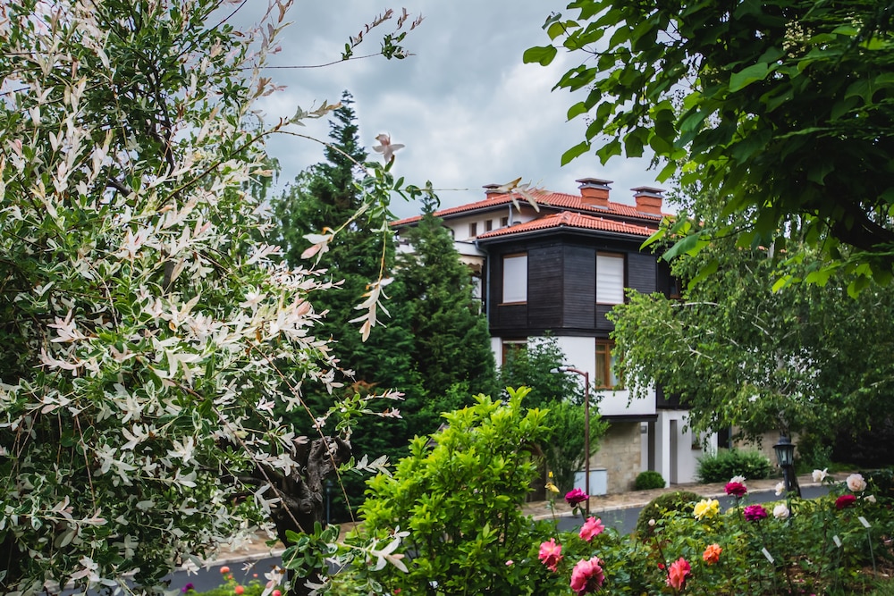 Santa Marina Holiday Village — Hotel building in Sozopol, Burgas Region