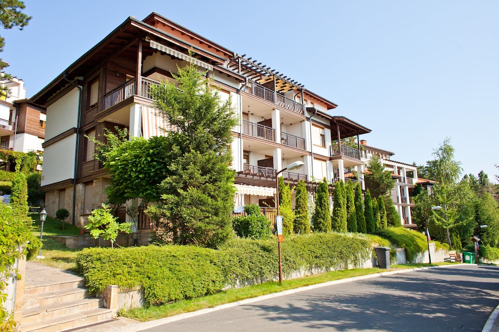 Santa Marina Holiday Village — Hotel building in Sozopol, Burgas Region