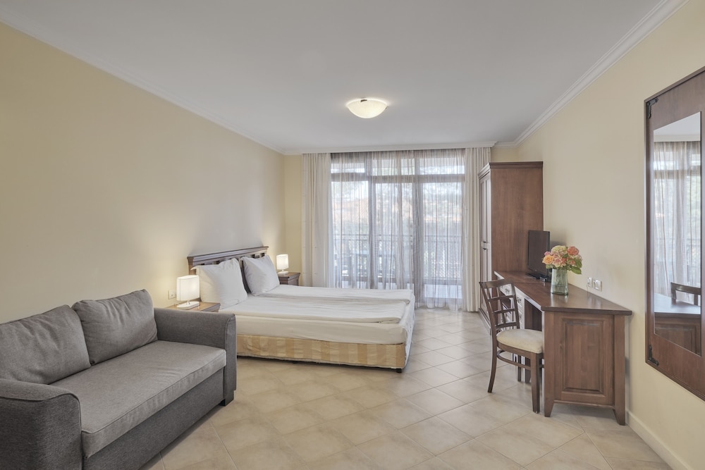 Santa Marina Holiday Village — Hotel rooms in Sozopol, Burgas Region