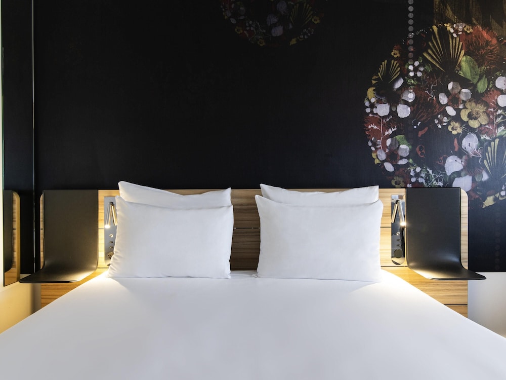 Novotel Amsterdam City - zdjęcie 3