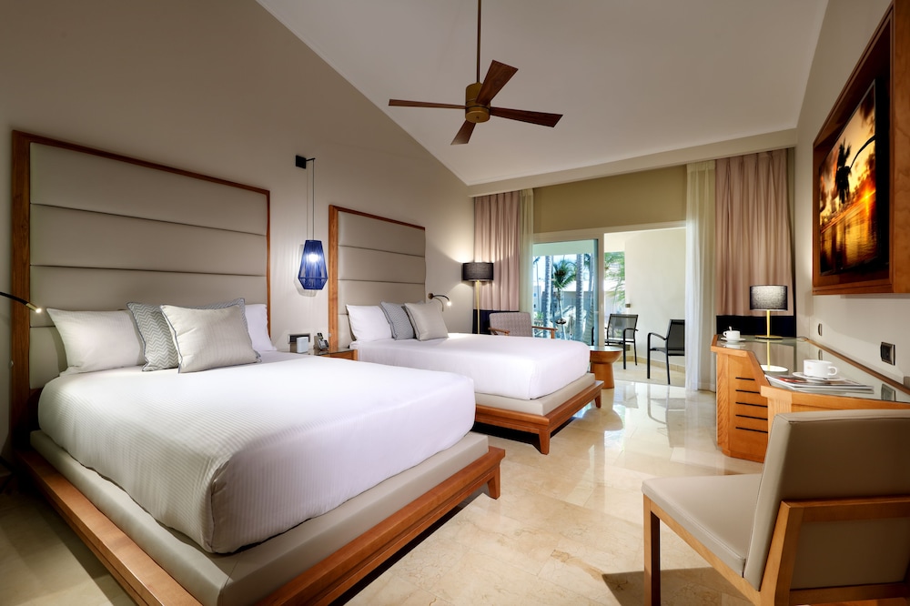 Grand Palladium Punta Cana Resort & Spa - All Inclusive — Hotel rooms in Bavaro, La Altagracia