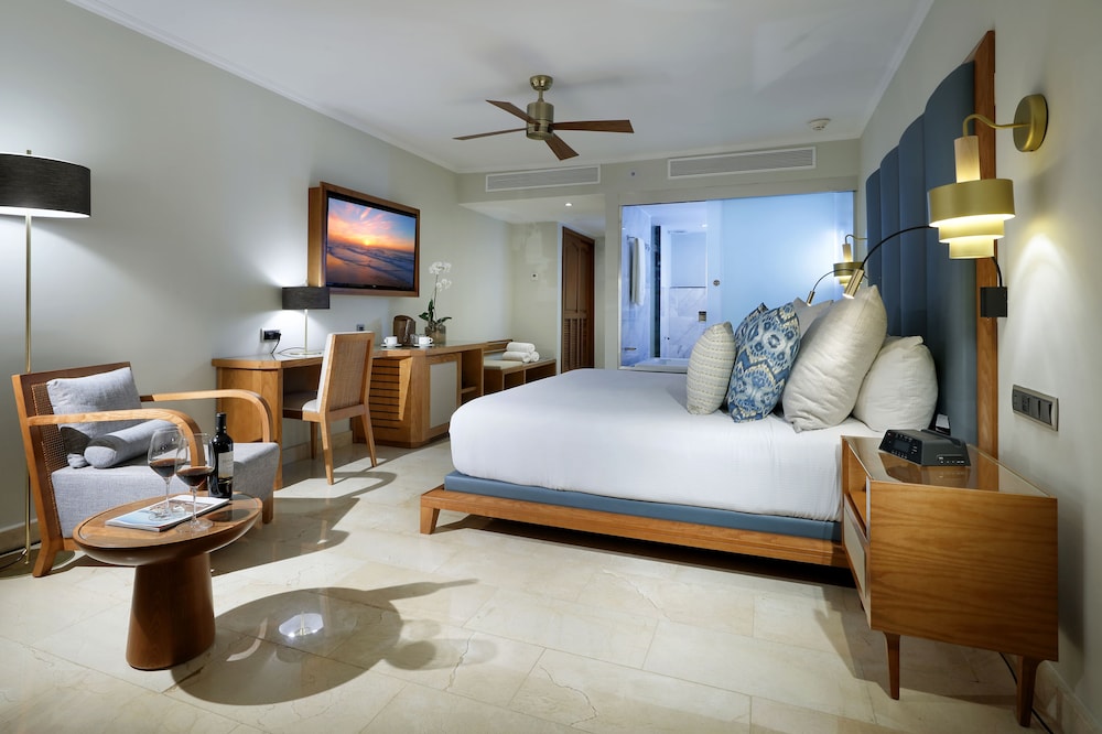Grand Palladium Punta Cana Resort & Spa - All Inclusive — Hotel rooms in Bavaro, La Altagracia