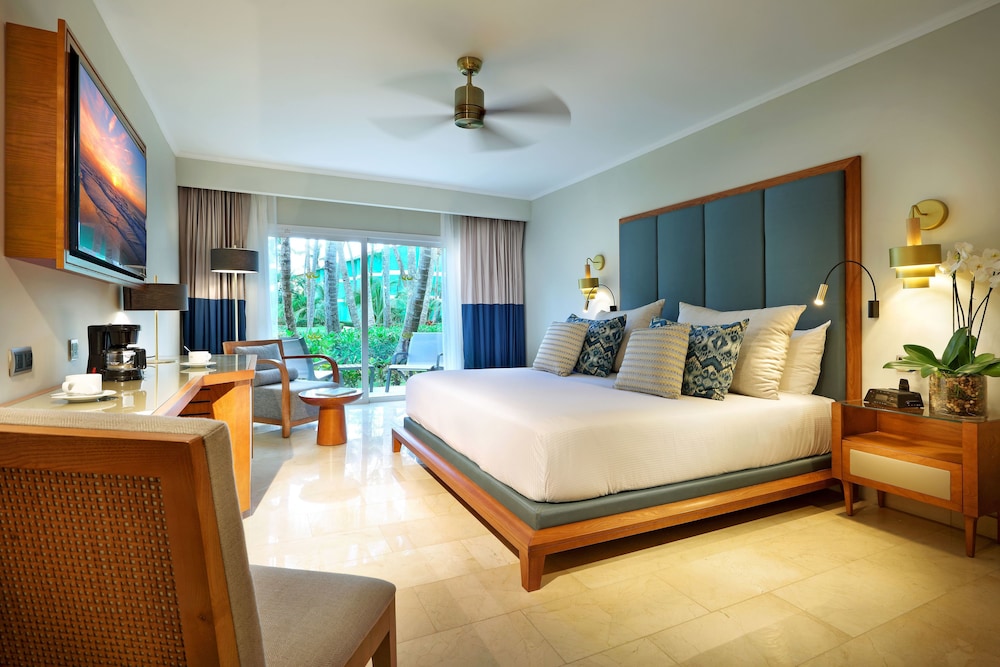 Grand Palladium Punta Cana Resort & Spa - All Inclusive — Hotel rooms in Bavaro, La Altagracia