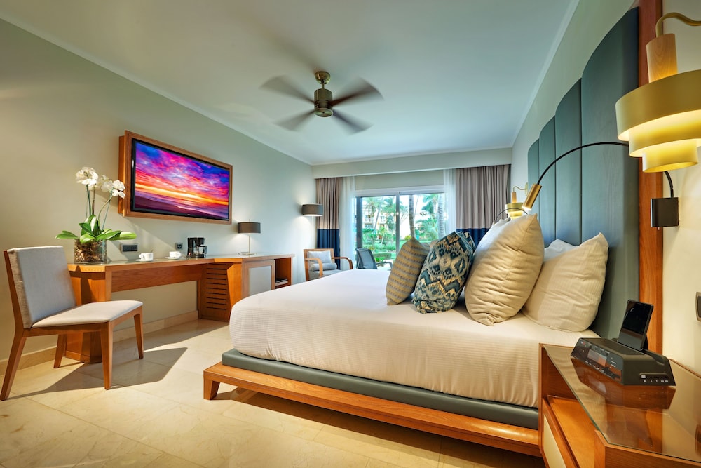 Grand Palladium Punta Cana Resort & Spa - All Inclusive — Hotel rooms in Bavaro, La Altagracia