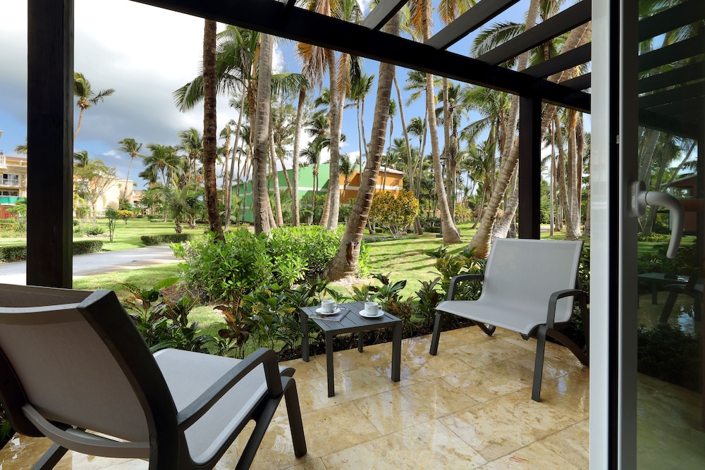 Grand Palladium Punta Cana Resort & Spa - All Inclusive — Hotel rooms in Bavaro, La Altagracia