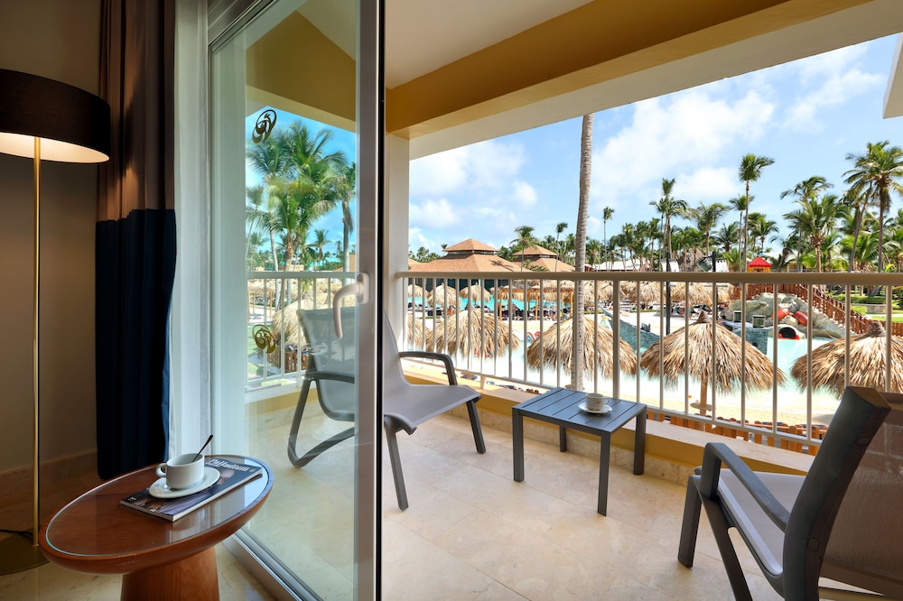 Grand Palladium Punta Cana Resort & Spa - All Inclusive — Hotel rooms in Bavaro, La Altagracia