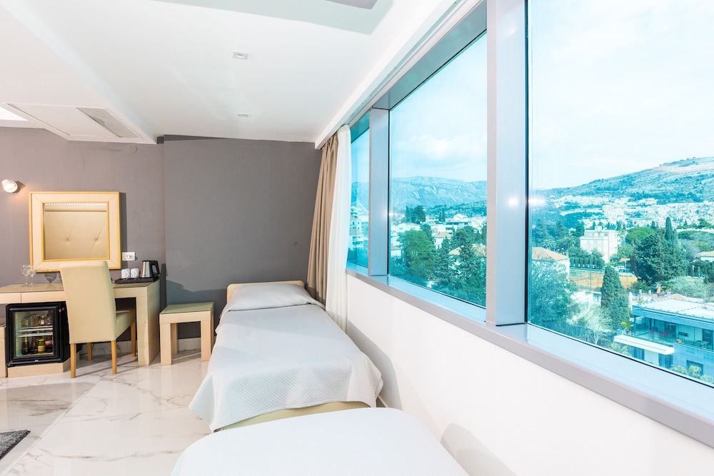 Grand Hotel Park — Rooms in Dubrovnik, Dubrovnik-Neretva