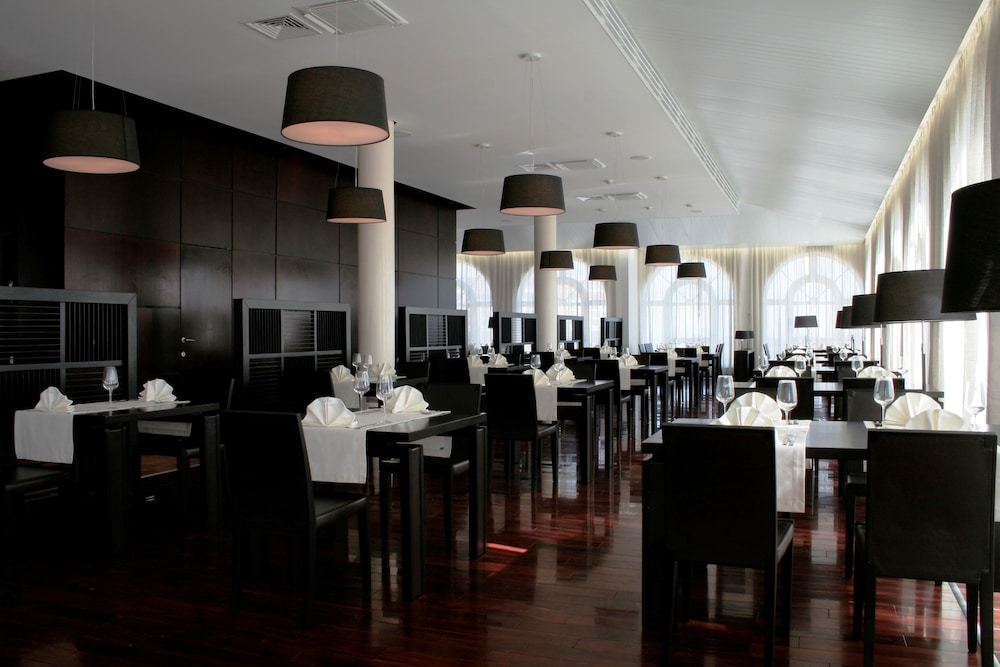 Lighthouse Golf and Spa Hotel — Restaurant & bars in Balchik, Dobrich