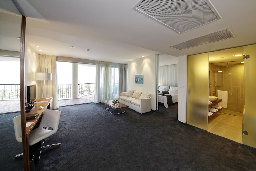 Lighthouse Golf and Spa Hotel — Hotel rooms in Balchik, Dobrich