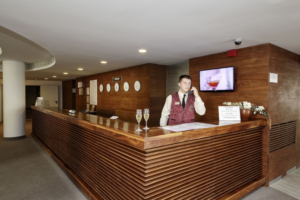 Lighthouse Golf and Spa Hotel — Hotel building in Balchik, Dobrich