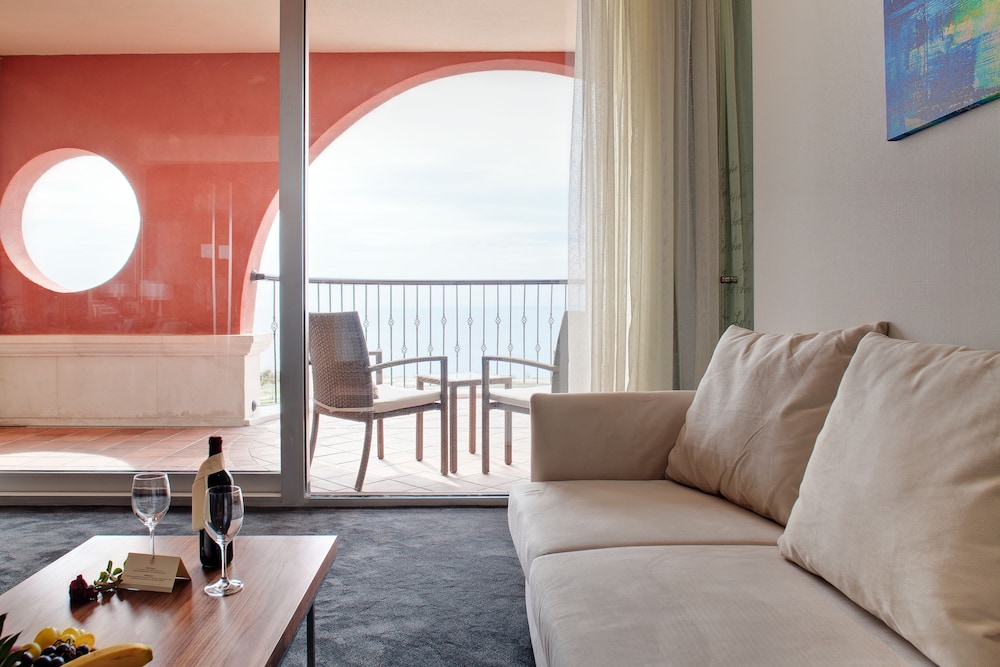 Lighthouse Golf and Spa Hotel — Hotel rooms in Balchik, Dobrich