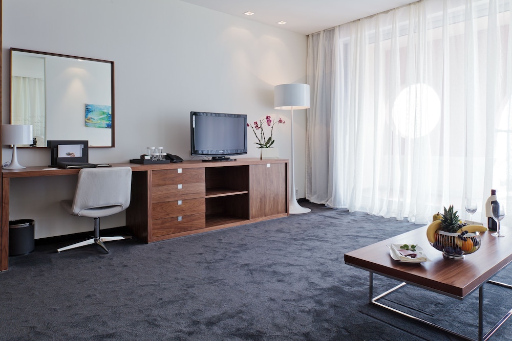 Lighthouse Golf and Spa Hotel — Hotel rooms in Balchik, Dobrich