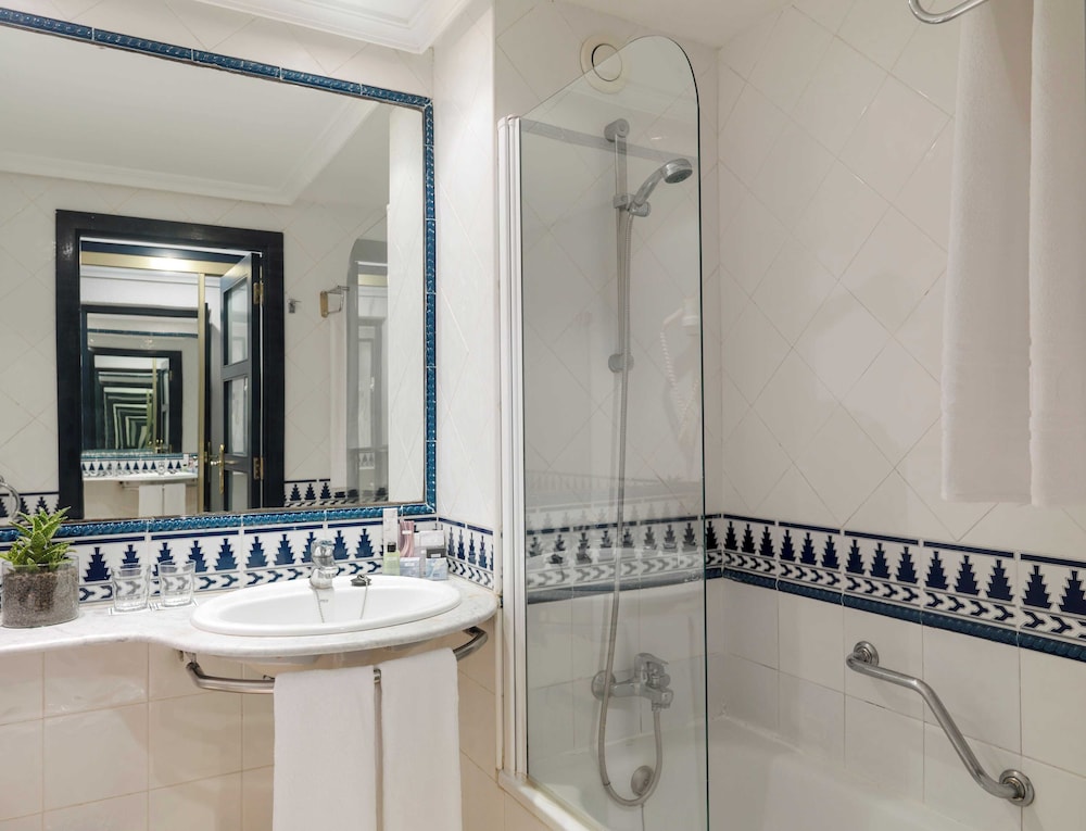 H10 Tenerife Playa — Hotel rooms in Puerto de la Cruz, Canary Islands