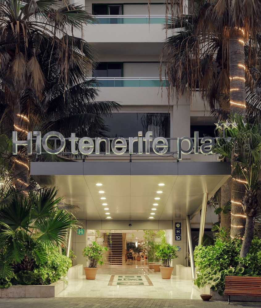 H10 Tenerife Playa — Hotel building in Puerto de la Cruz, Canary Islands