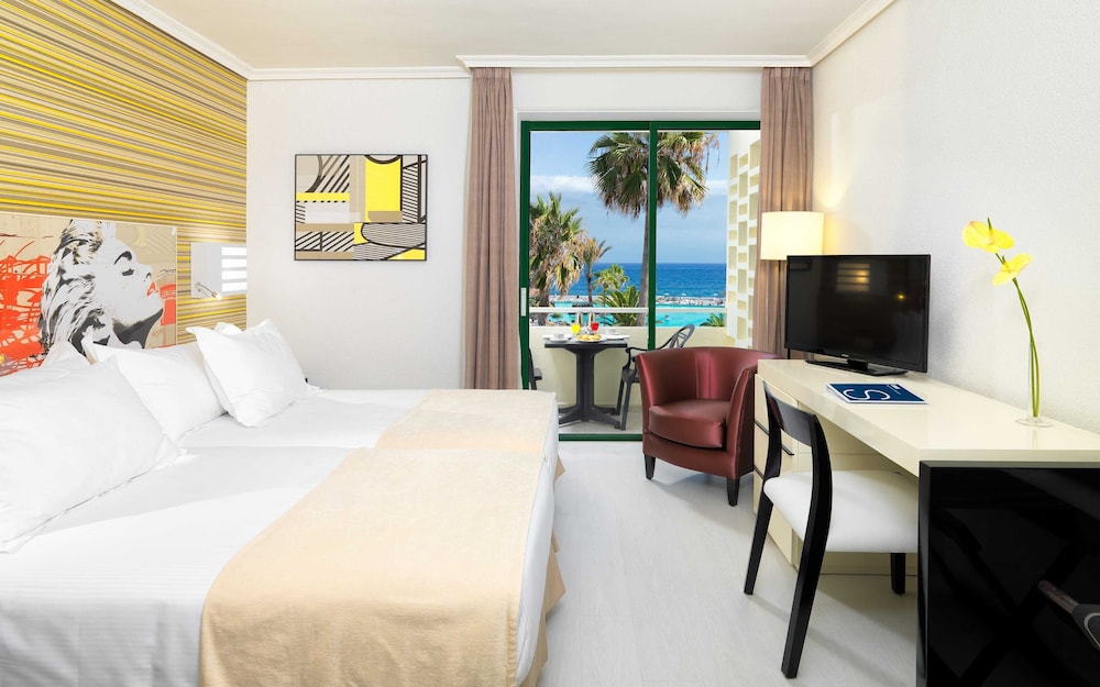 H10 Tenerife Playa — Hotel rooms in Puerto de la Cruz, Canary Islands