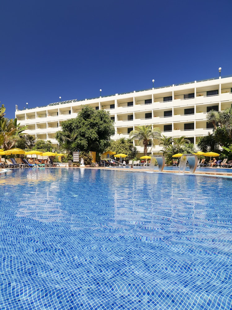 H10 Tenerife Playa — Swimming pool in Puerto de la Cruz, Canary Islands