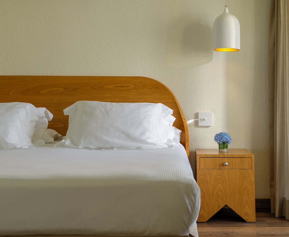 H10 Tenerife Playa — Hotel rooms in Puerto de la Cruz, Canary Islands