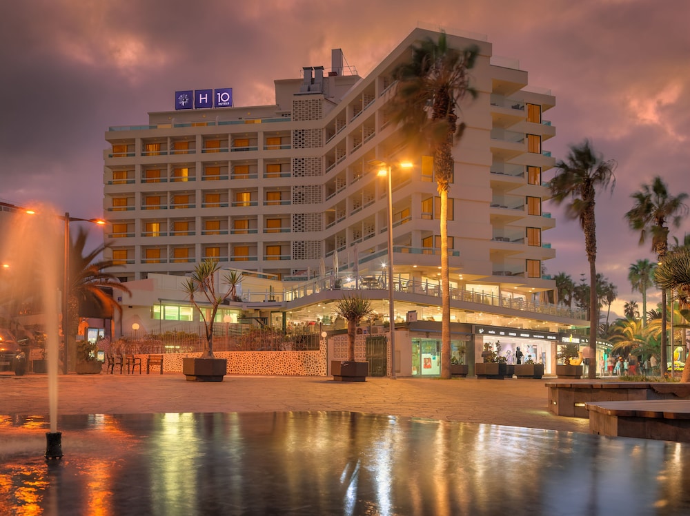 H10 Tenerife Playa — Hotel building in Puerto de la Cruz, Canary Islands