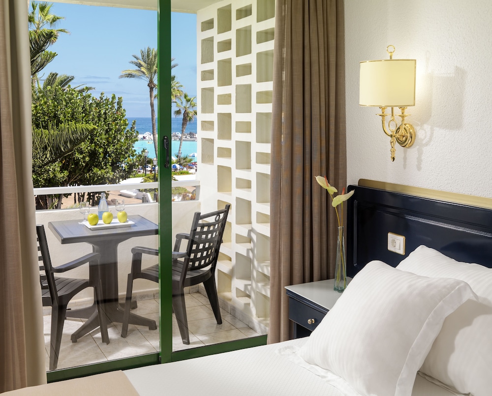 H10 Tenerife Playa — Hotel rooms in Puerto de la Cruz, Canary Islands