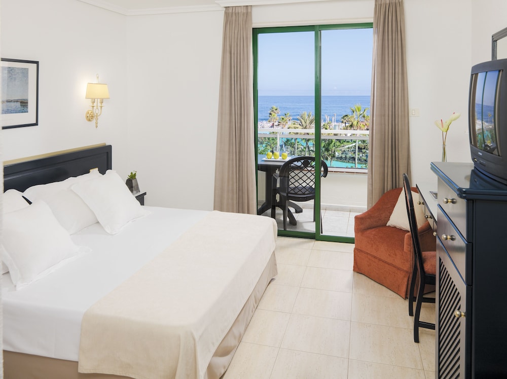 H10 Tenerife Playa — Hotel rooms in Puerto de la Cruz, Canary Islands