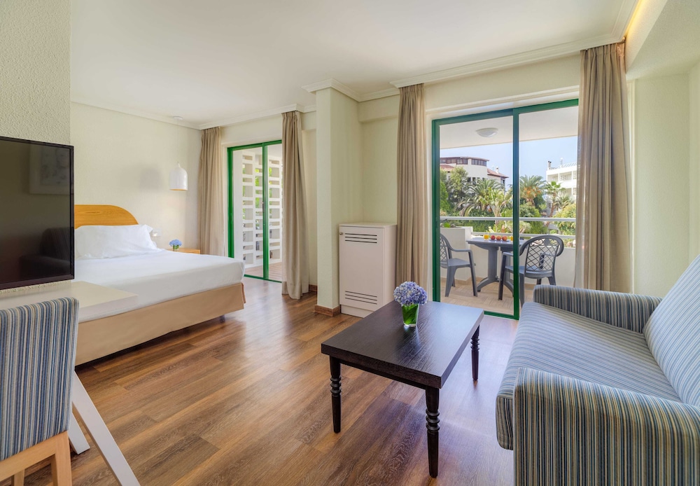 H10 Tenerife Playa — Hotel rooms in Puerto de la Cruz, Canary Islands