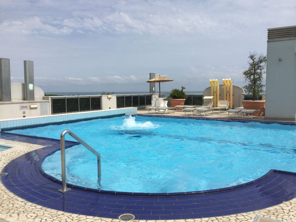 Eraclea Palace Hotel — Swimming pool in Eraclea Mare, Veneto