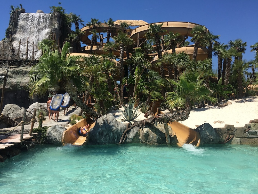 Eraclea Palace Hotel — Attractions for children in Eraclea Mare, Veneto