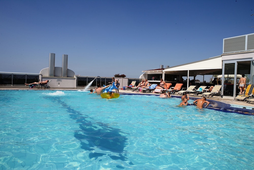 Eraclea Palace Hotel — Main photo in Eraclea Mare, Veneto