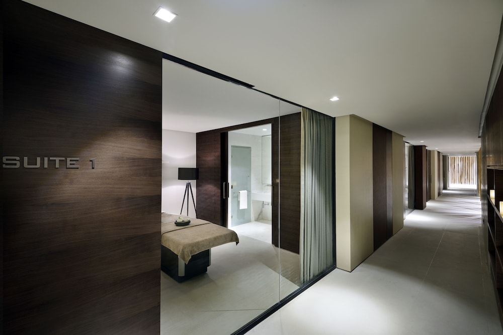 InterContinental Dubai Marina by IHG — Hotel rooms in Dubai