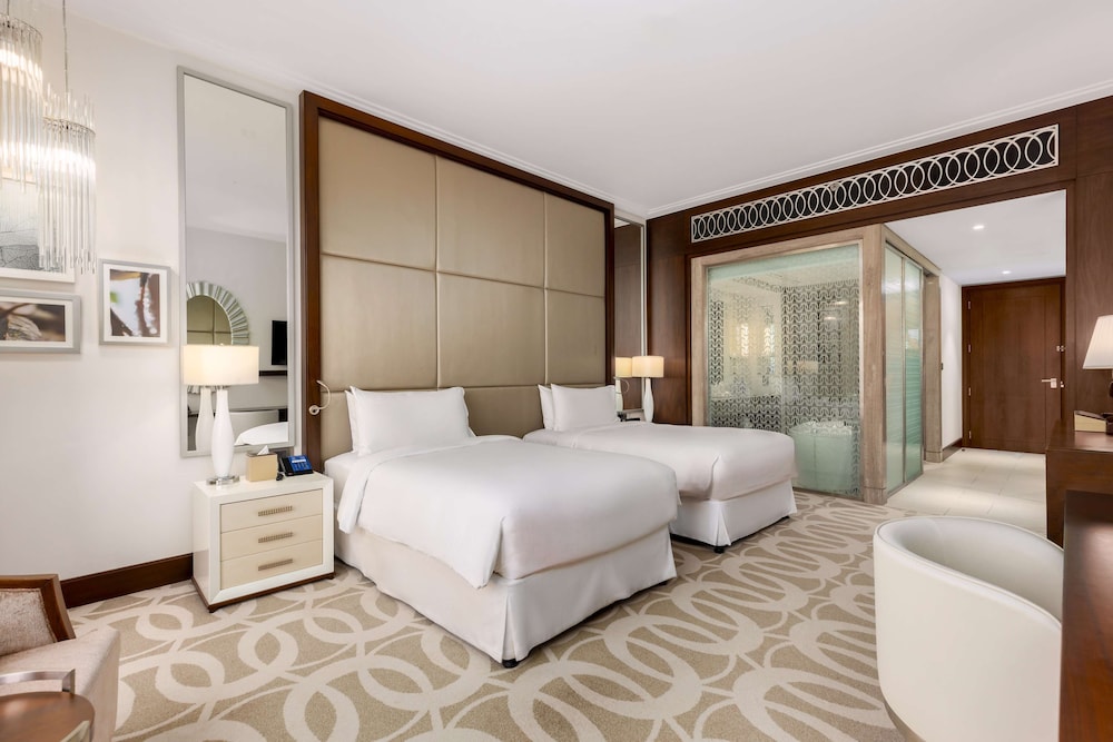 Hilton Dubai Al Habtoor City — Hotel rooms in Dubai