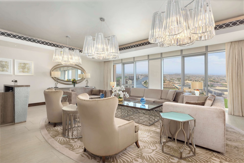 Hilton Dubai Al Habtoor City — Hotel rooms in Dubai