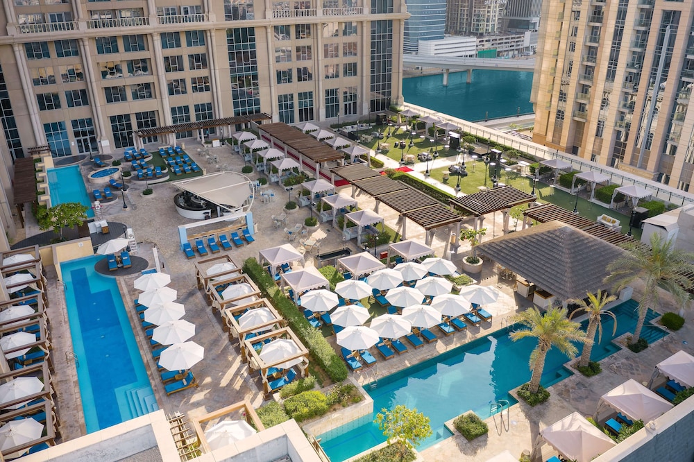 Hilton Dubai Al Habtoor City — Swimming pool in Dubai