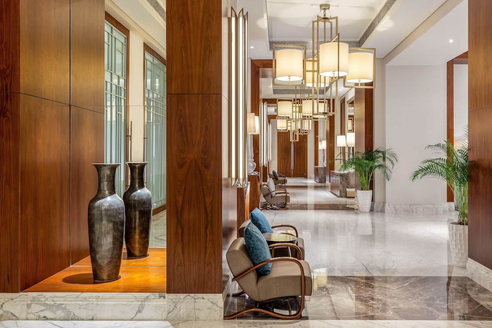 Hilton Dubai Al Habtoor City — Hotel building in Dubai