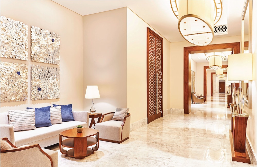 Hilton Dubai Al Habtoor City — Hotel building in Dubai