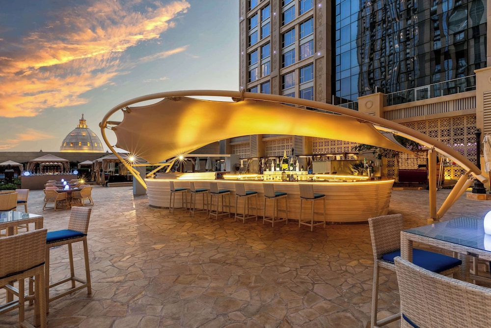Hilton Dubai Al Habtoor City - zdjęcie 5